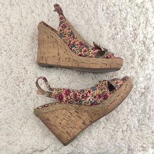 Madden Girl Floral Encoree Espadrille [Size: 9]